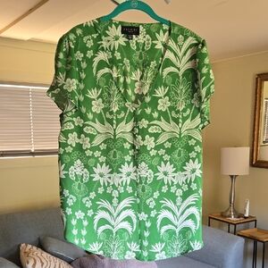Premise Green and White Floral Top
